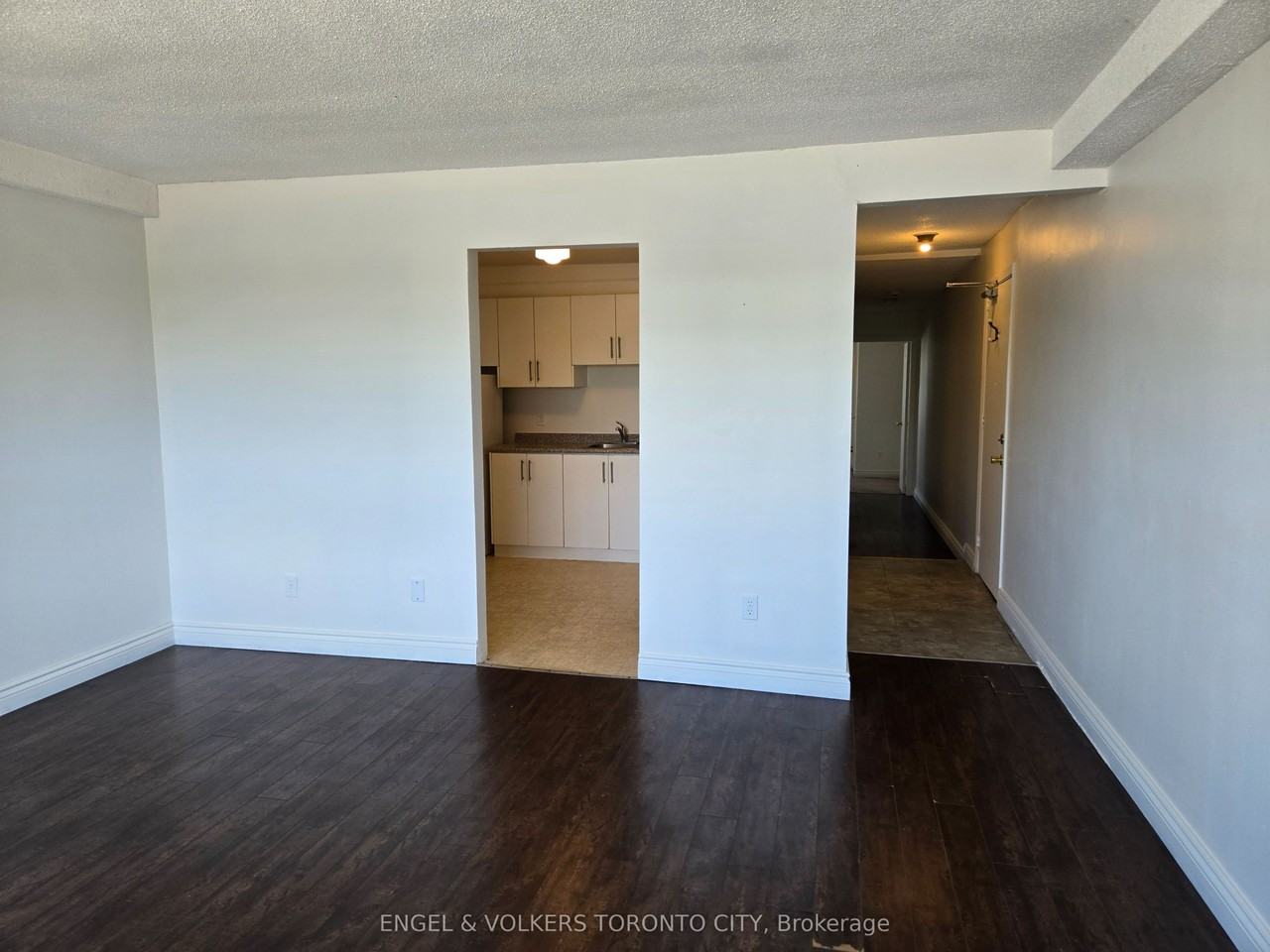 109 Gowan Street 201 - Photo 4 of 12