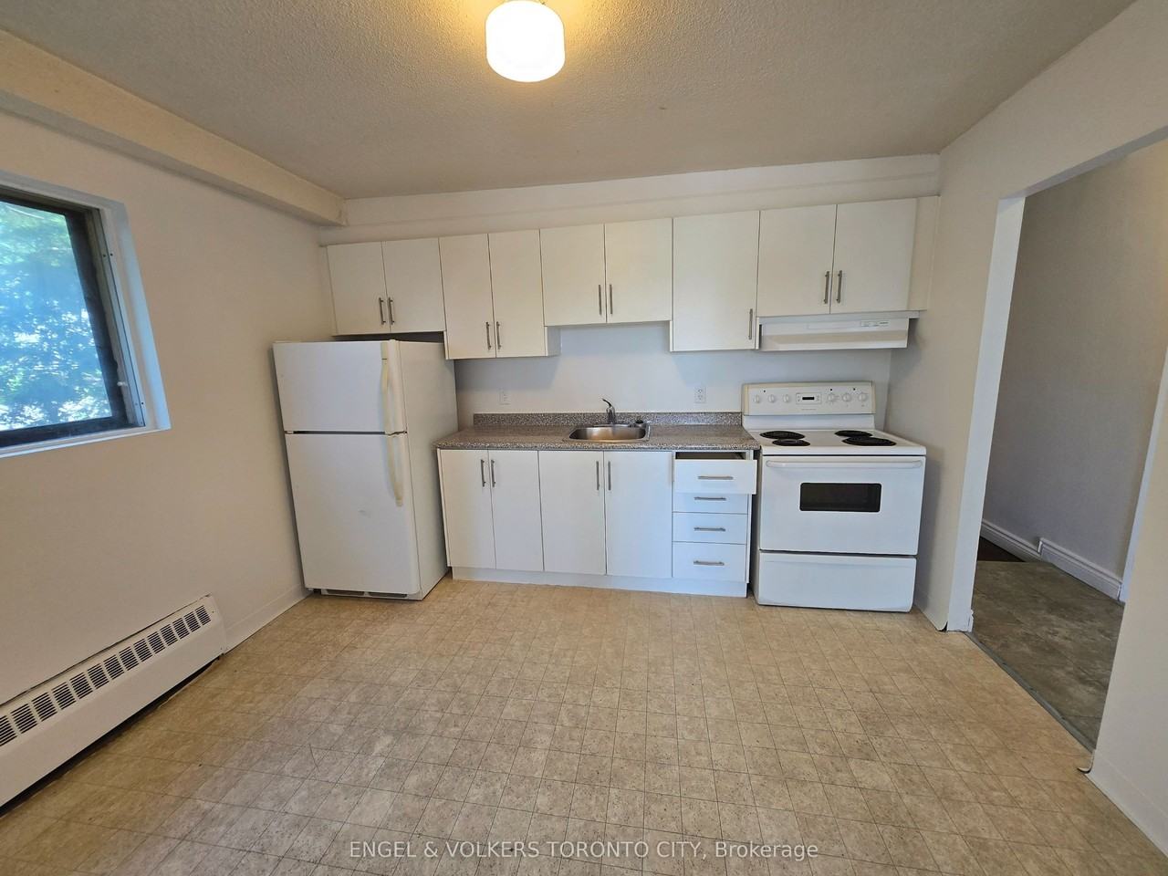109 Gowan Street 201 - Photo 6 of 12