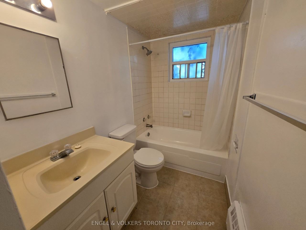 109 Gowan Street 201 - Photo 7 of 12