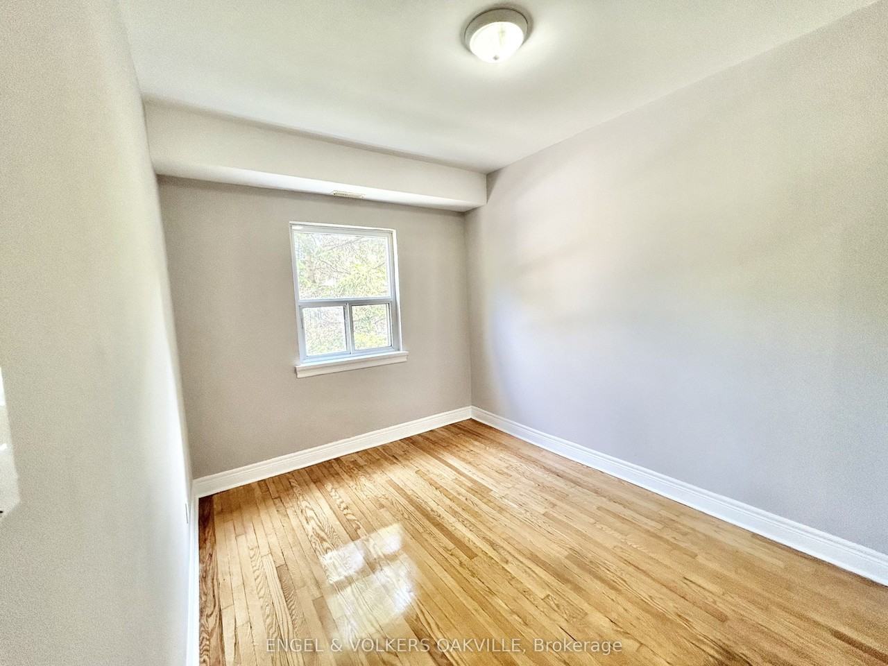 90 Twenty Fifth Street 2 - Photo 6 of 8