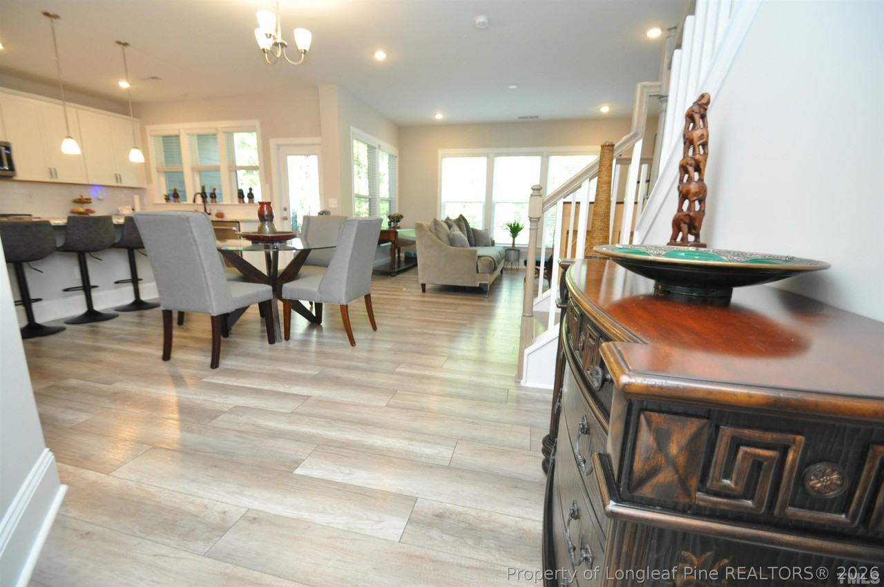 1004 Pyrenees Way - Photo 6 of 48