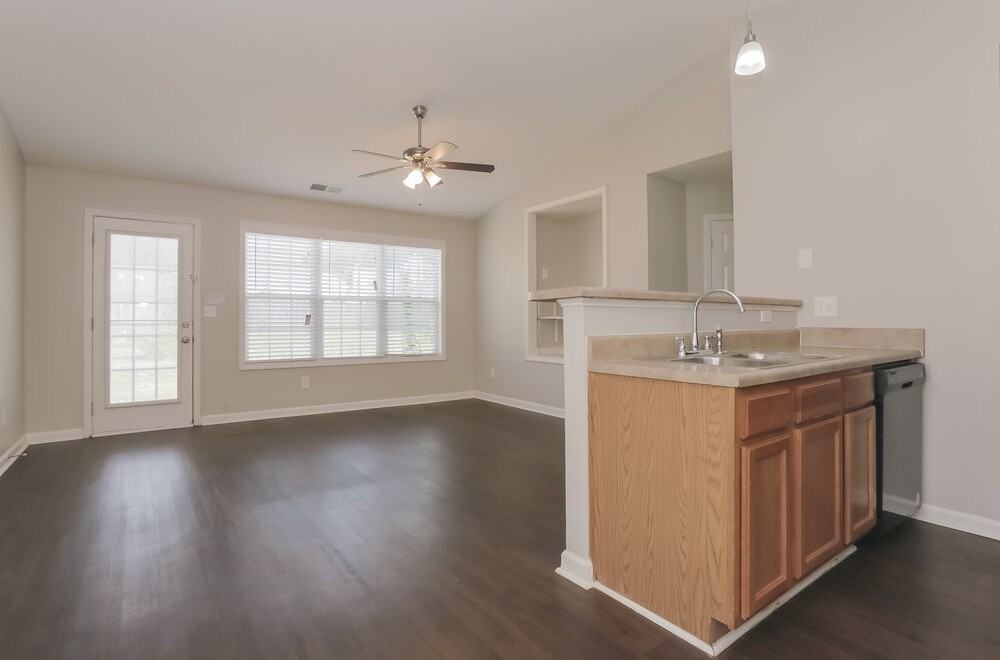 22 Belgrant Ct - Photo 3 of 16