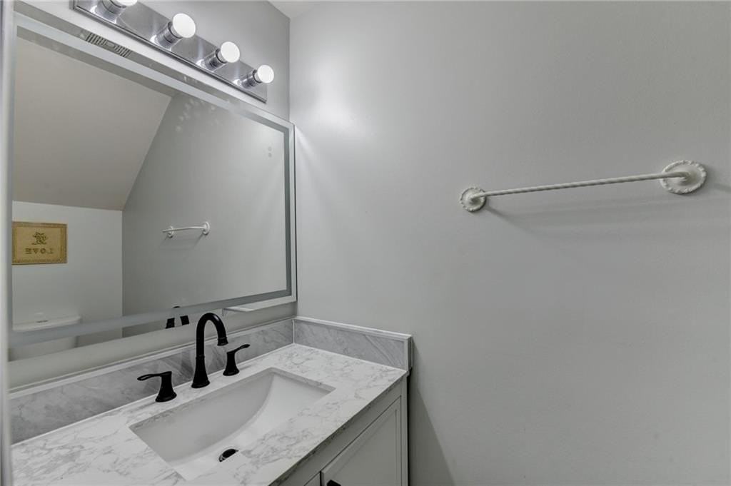 3977 Howell Park Rd - Photo 6 of 25
