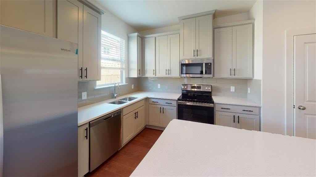 6414 Shalks Crossing Dr - Photo 7 of 27