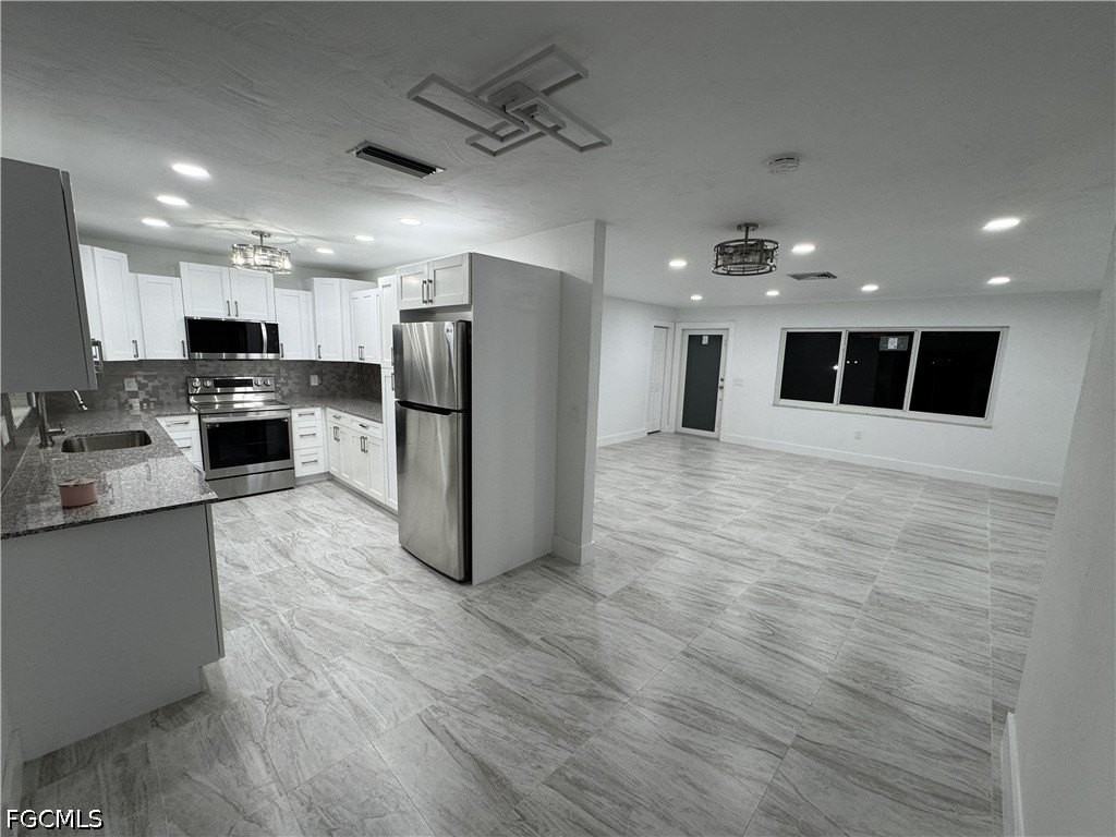 1201 Betmar Blvd - Photo 3 of 13