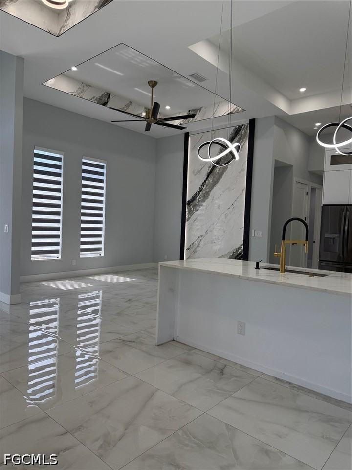 221 Sw 25th Ave - Photo 6 of 49