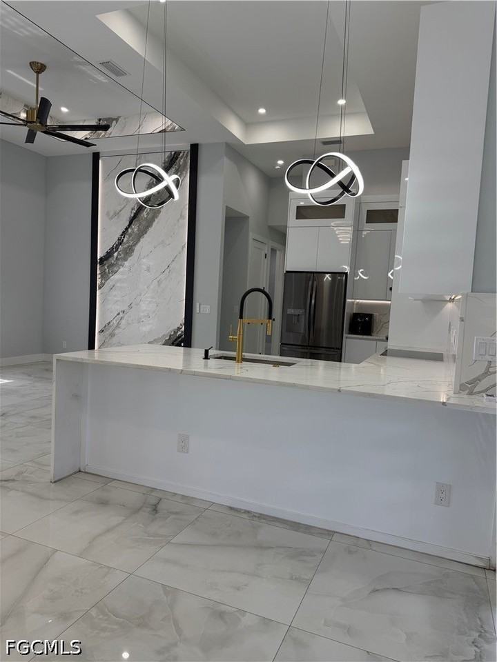 221 Sw 25th Ave - Photo 7 of 49