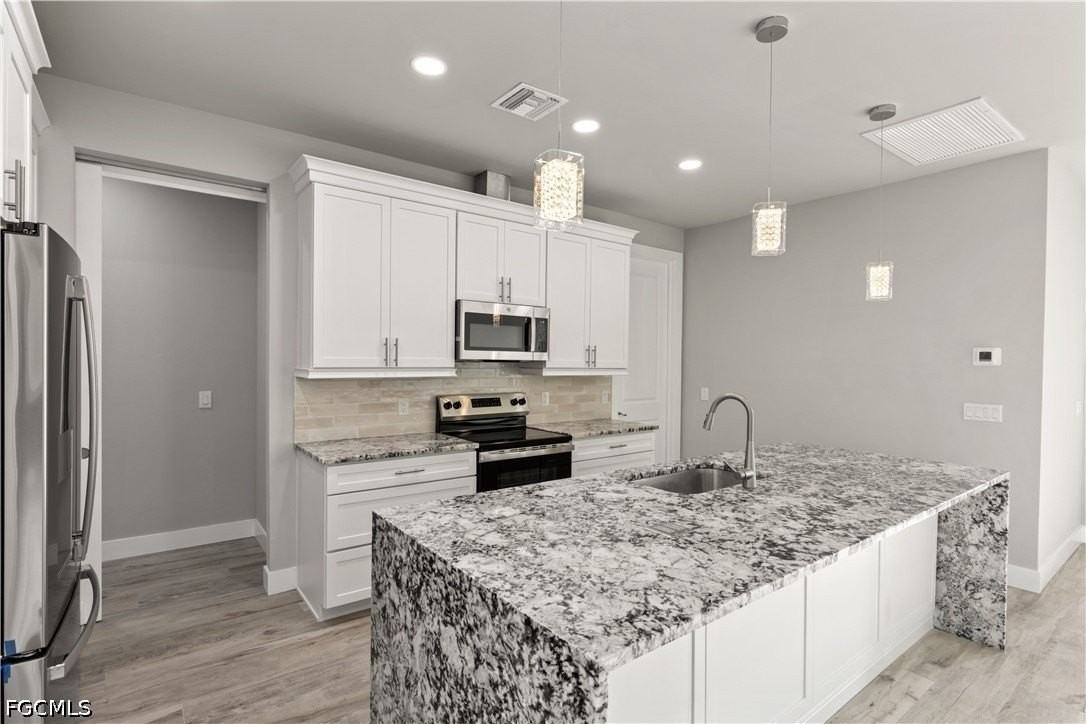 3311 Surfside Blvd - Photo 7 of 23