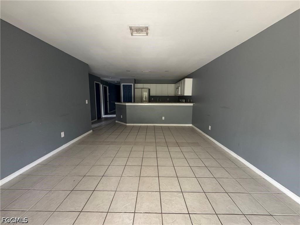 851 Eisenhower Blvd - Photo 2 of 8