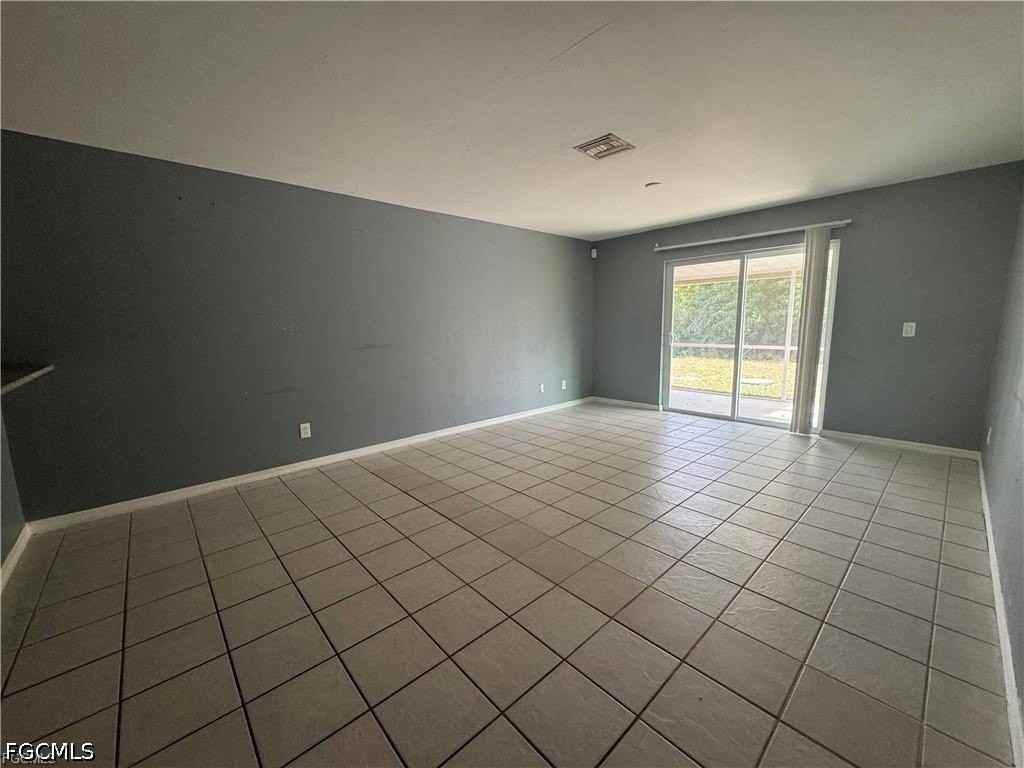 851 Eisenhower Blvd - Photo 4 of 8