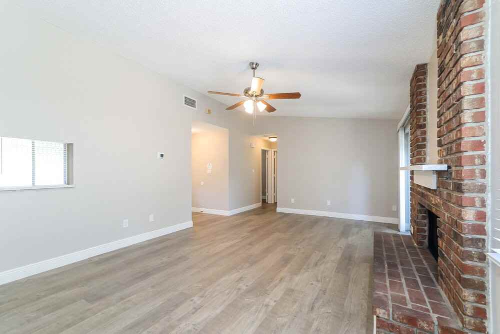7064 Harbor Point Blvd - Photo 6 of 16