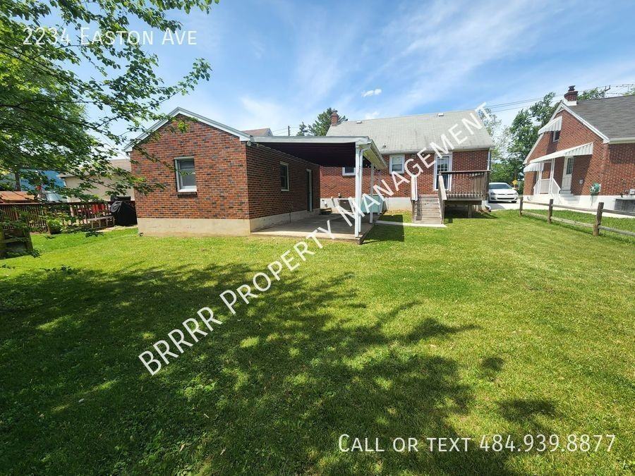 2234 Easton Ave - Photo 4 of 15