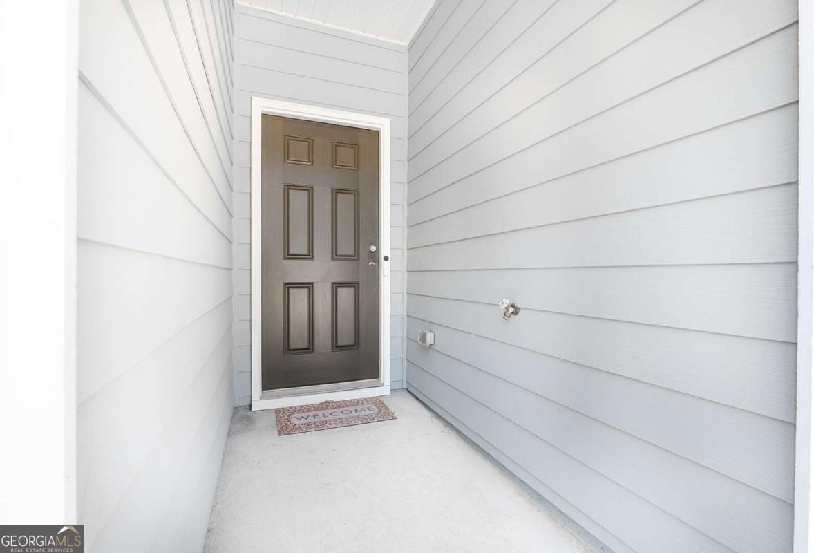 7095 Gladstone Cir - Photo 3 of 23