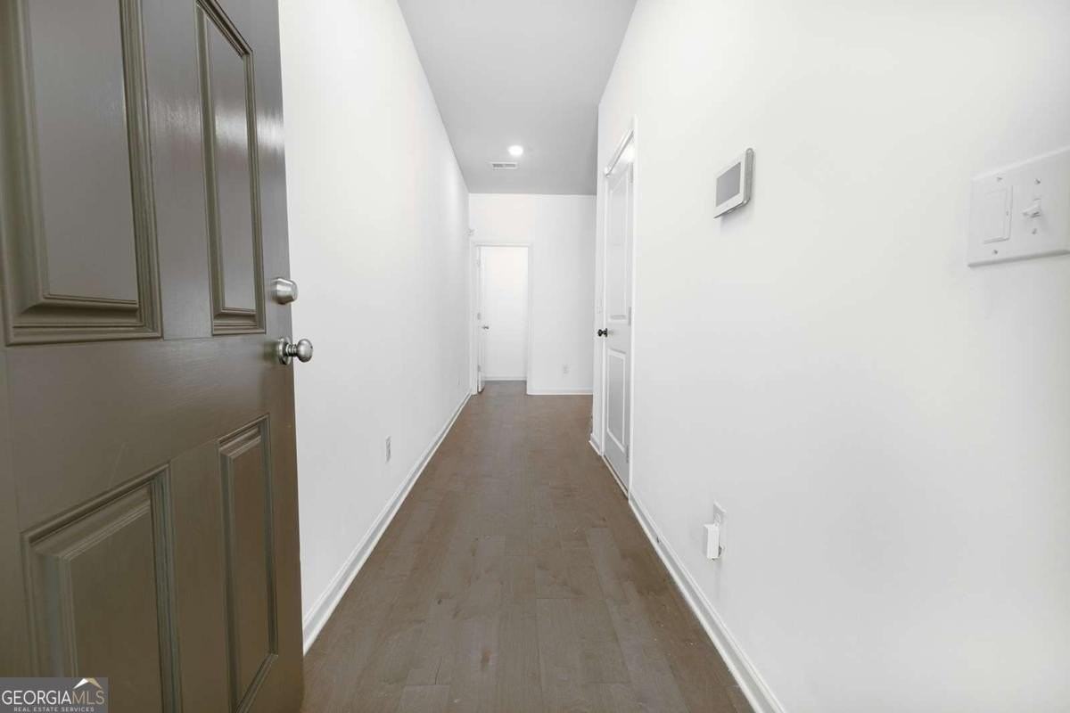 7095 Gladstone Cir - Photo 4 of 23