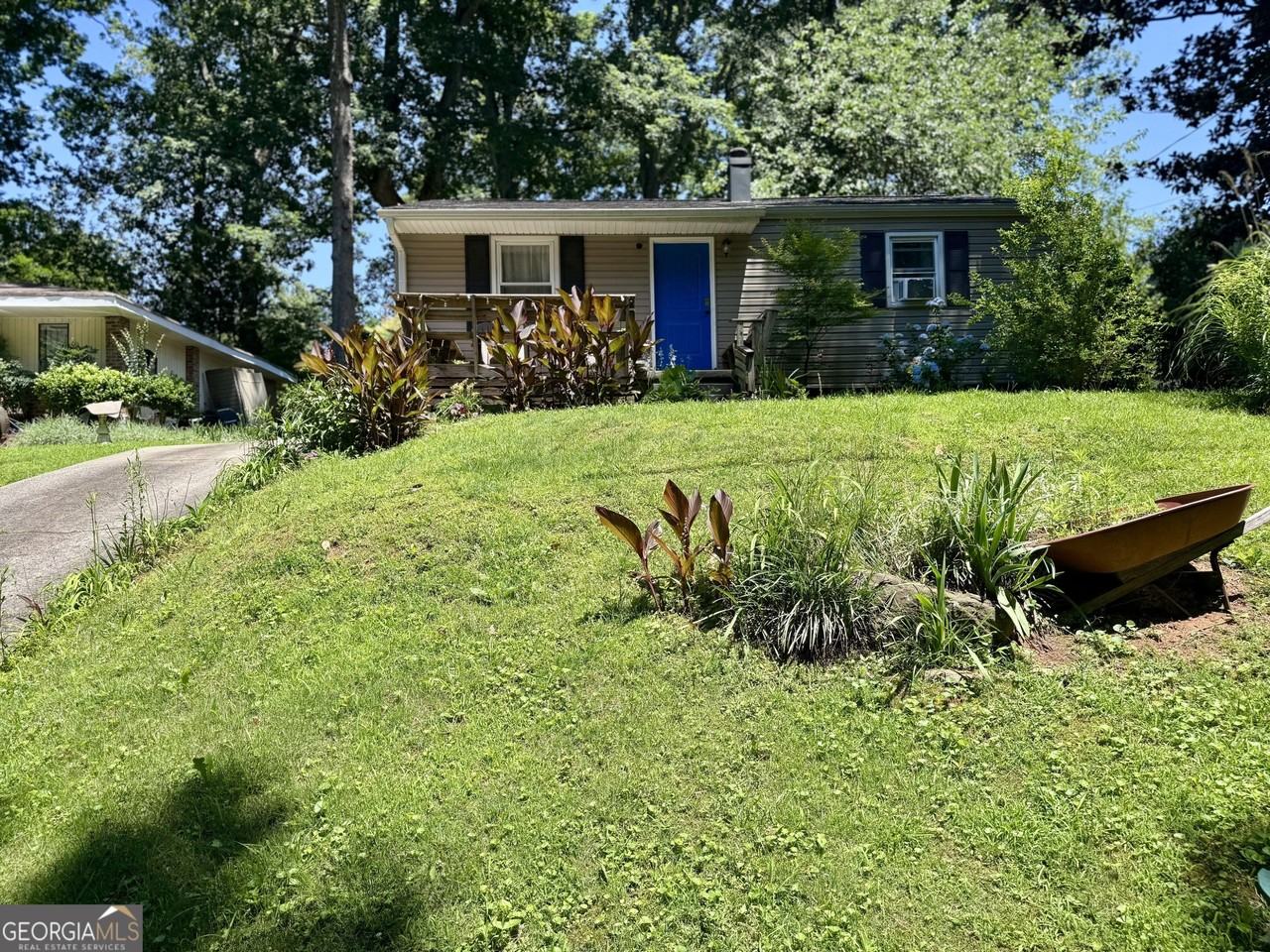 621 Rufus Henderson Dr - Photo 2 of 23
