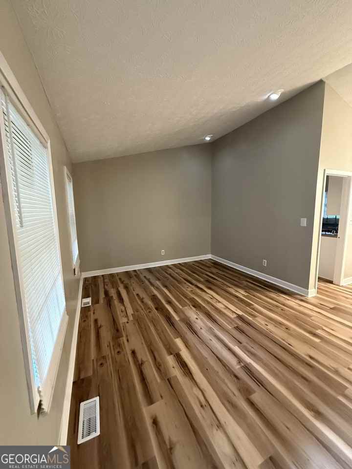 6379 Skyline Dr - Photo 4 of 16