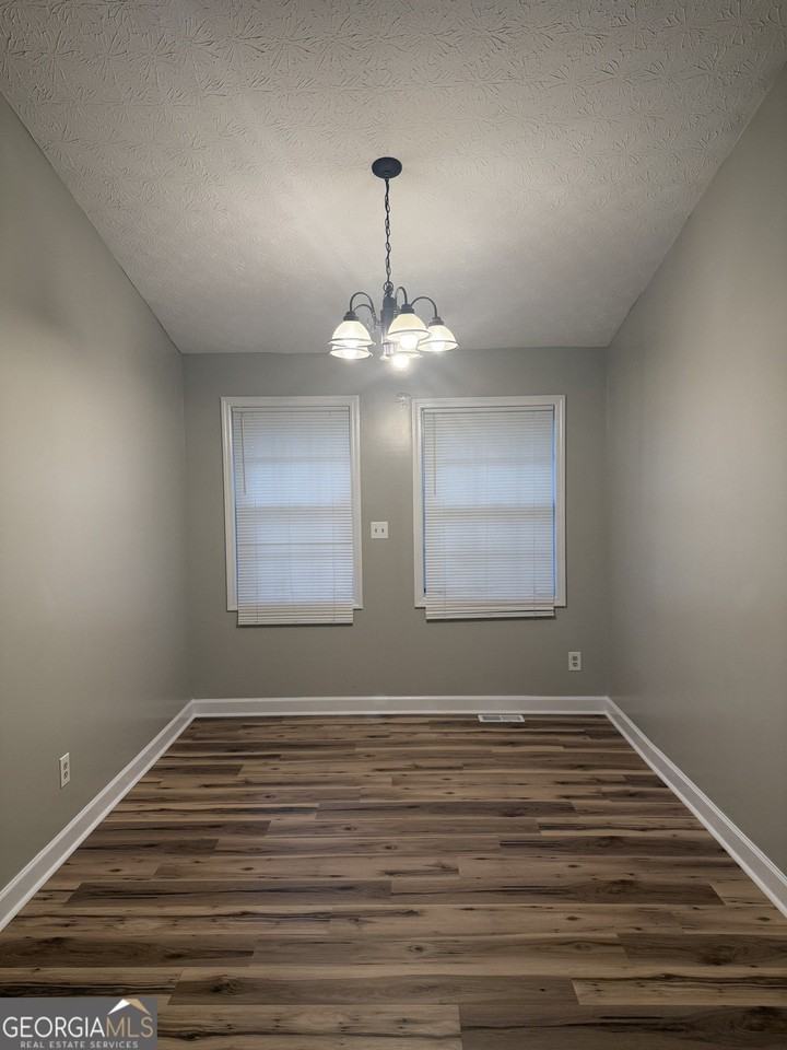 6379 Skyline Dr - Photo 5 of 16