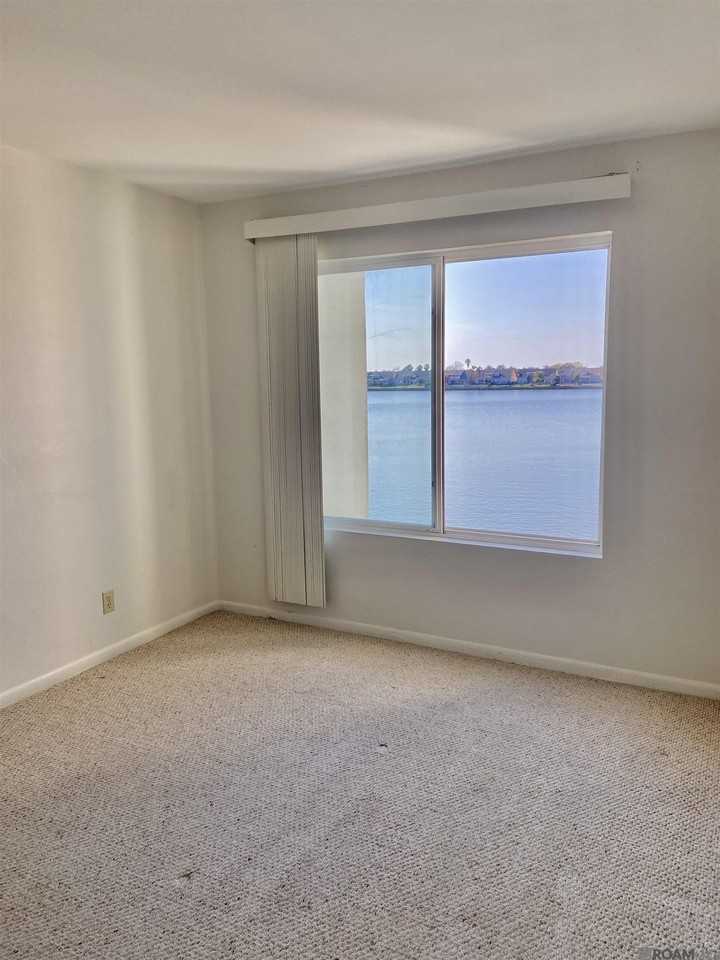 1490 Harbor Dr #205 - Photo 4 of 12