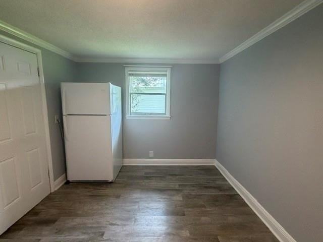 10375 Freeland Ave - Photo 3 of 10