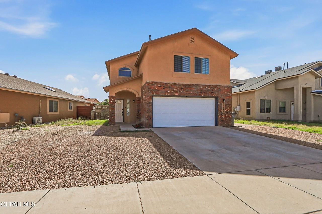 11961 Mesquite Miel Dr - Photo 2 of 43