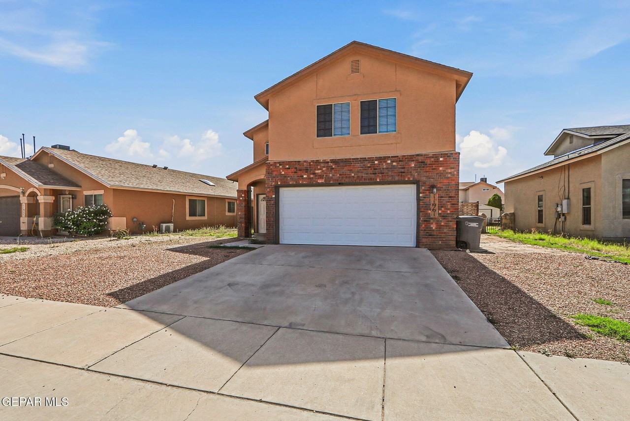 11961 Mesquite Miel Dr - Photo 3 of 43
