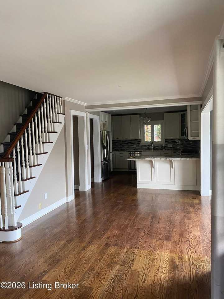 2534 Tennyson Ave - Photo 4 of 31