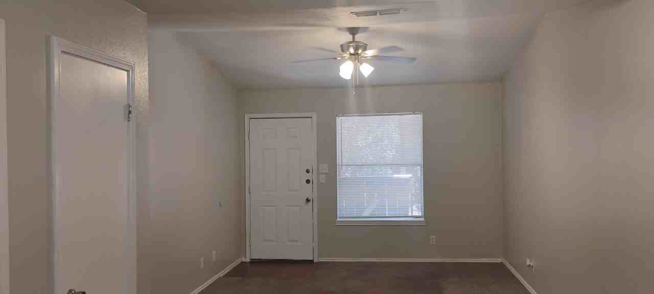 2606 Los Amigos Dr #14 - Photo 5 of 12