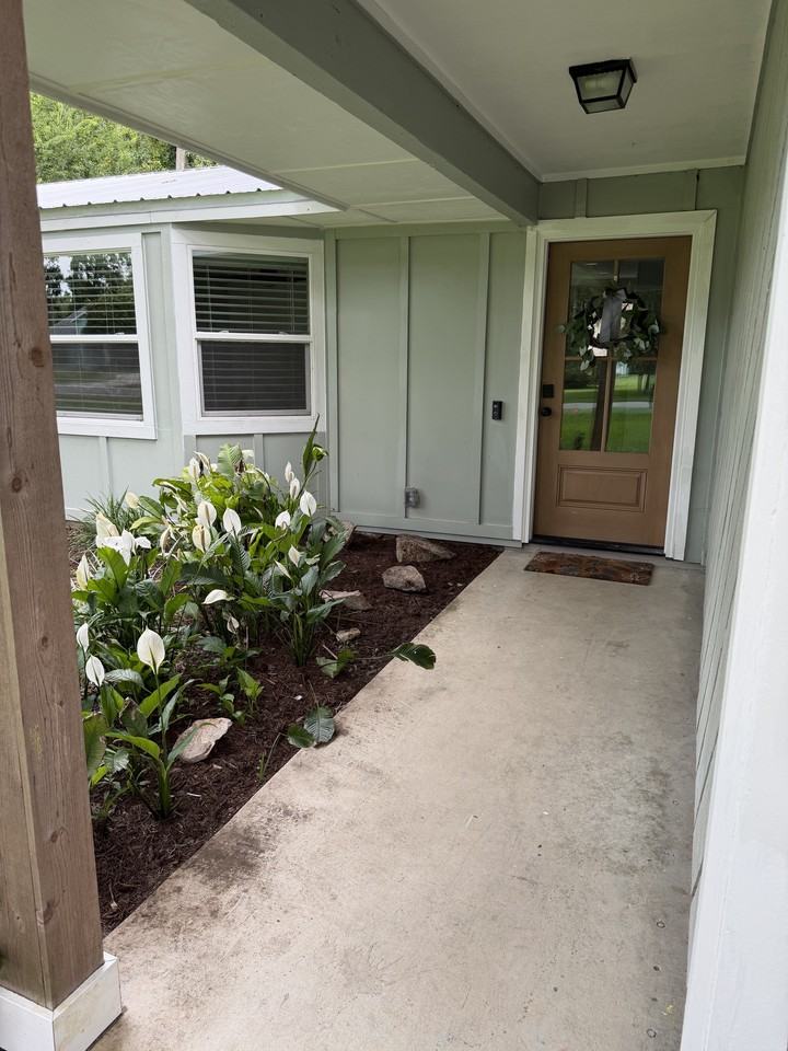 2286 Swoope Dr #1 - Photo 3 of 26
