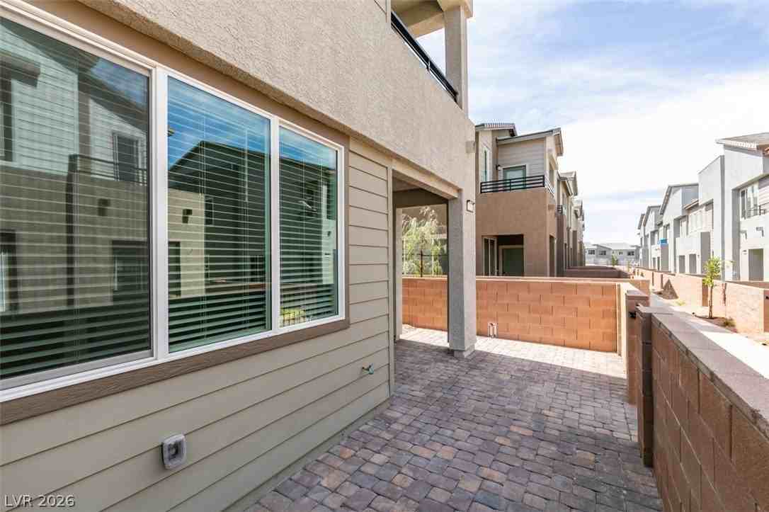 1532 Eliana Crossing Pl - Photo 3 of 37