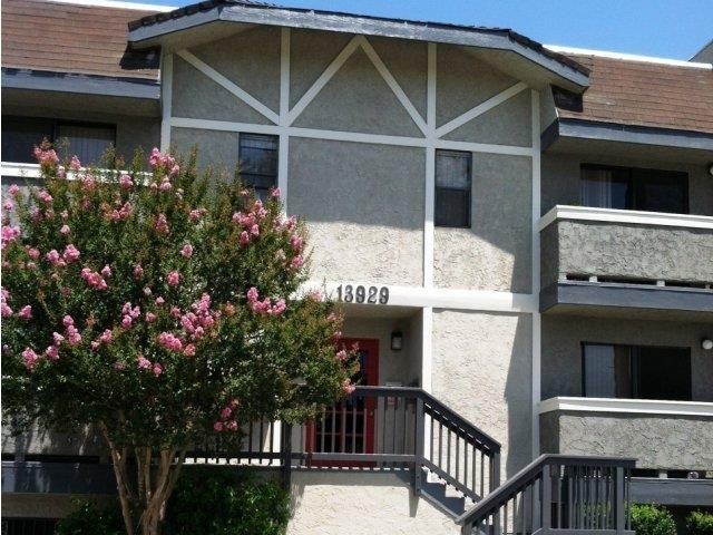 Vanowen Manor I - Photo 2 of 2