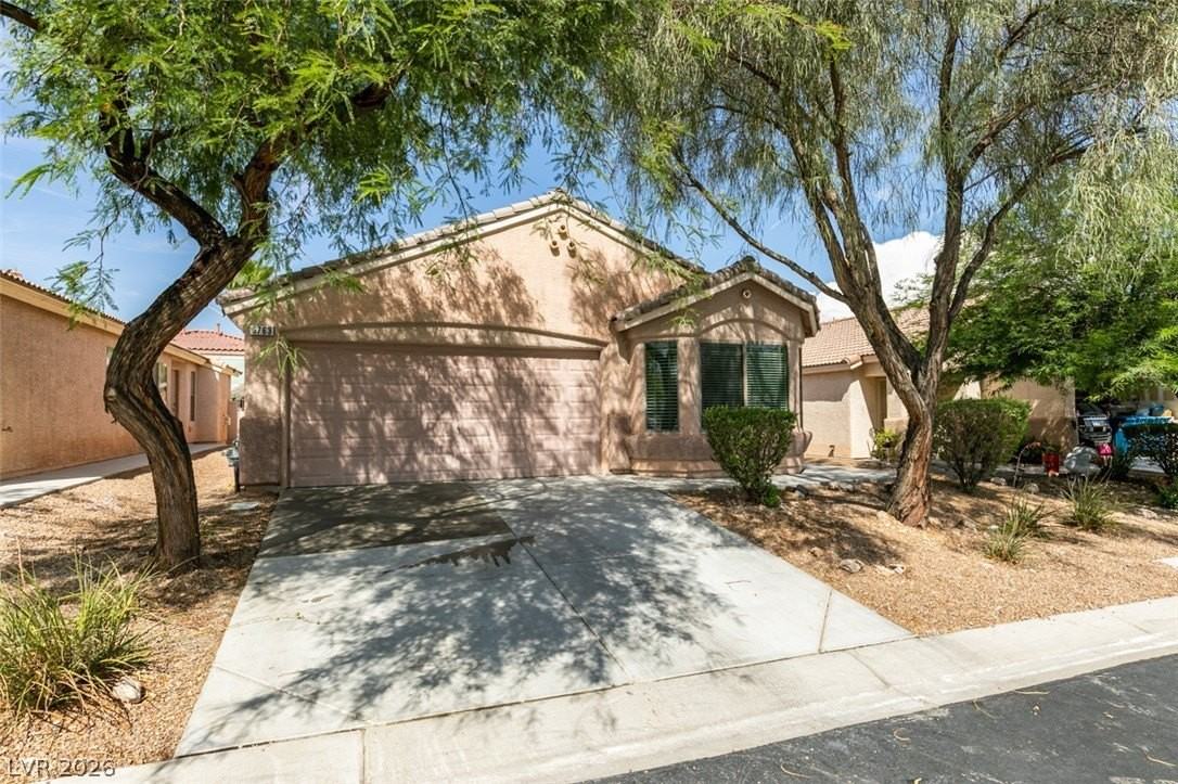 6763 Bison Creek St - Photo 2 of 40