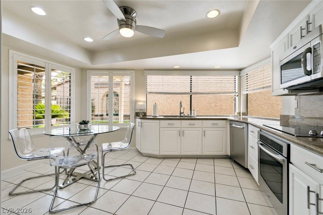 2312 Plaza Del Prado - Photo 3 of 38