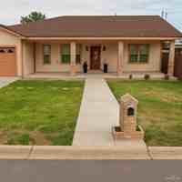 featured image of 810 N 2 1/2 St