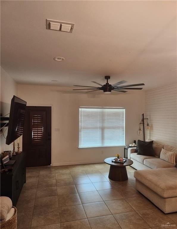 810 N 2 1/2 St - Photo 6 of 12