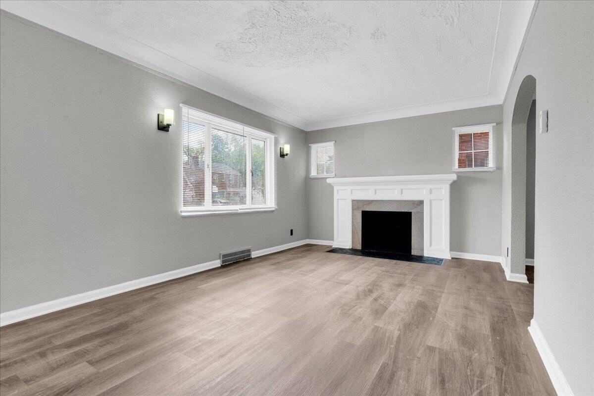 16639 Ward St - Photo 2 of 24