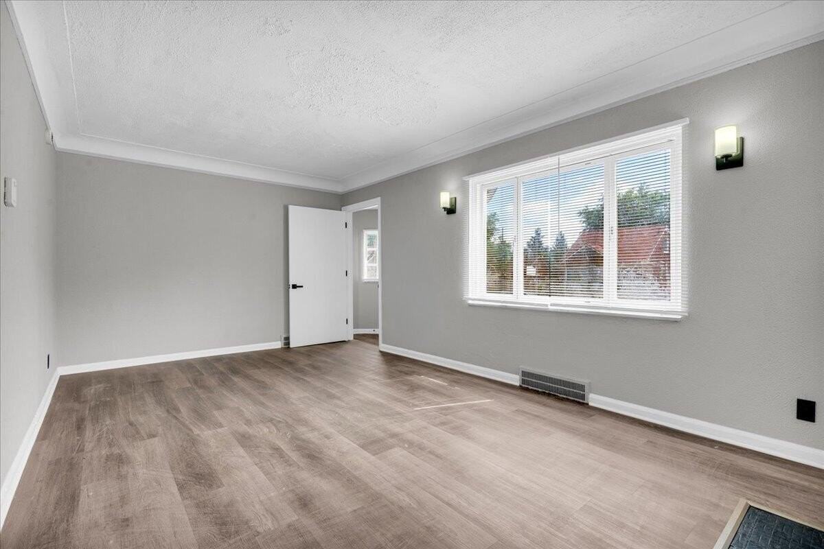 16639 Ward St - Photo 3 of 24