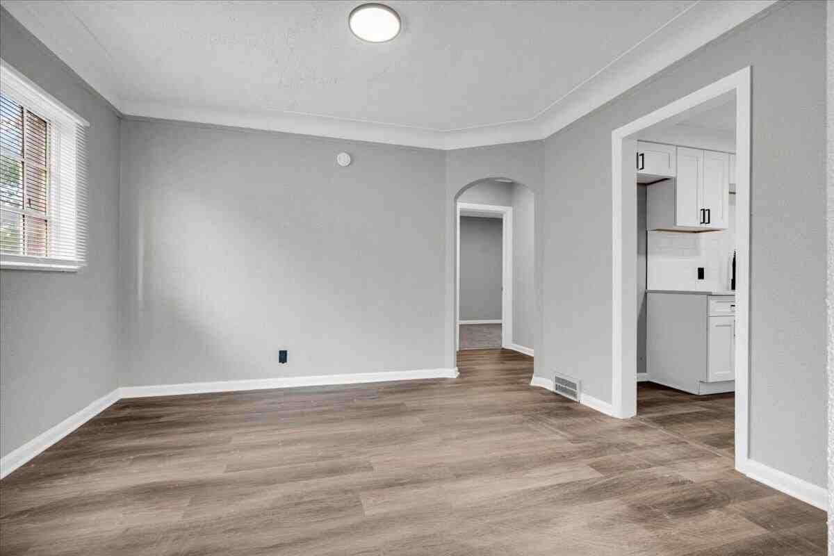 16639 Ward St - Photo 6 of 24