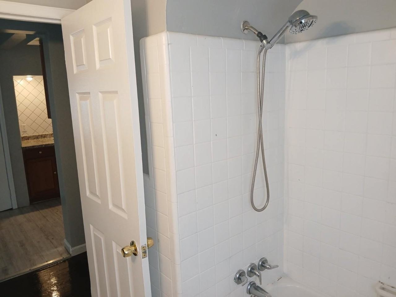 19012 Kingsville St - Photo 6 of 8