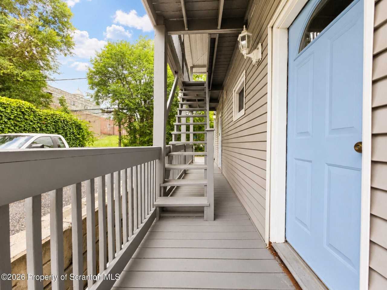 1011 Scranton St #1 - Photo 3 of 16