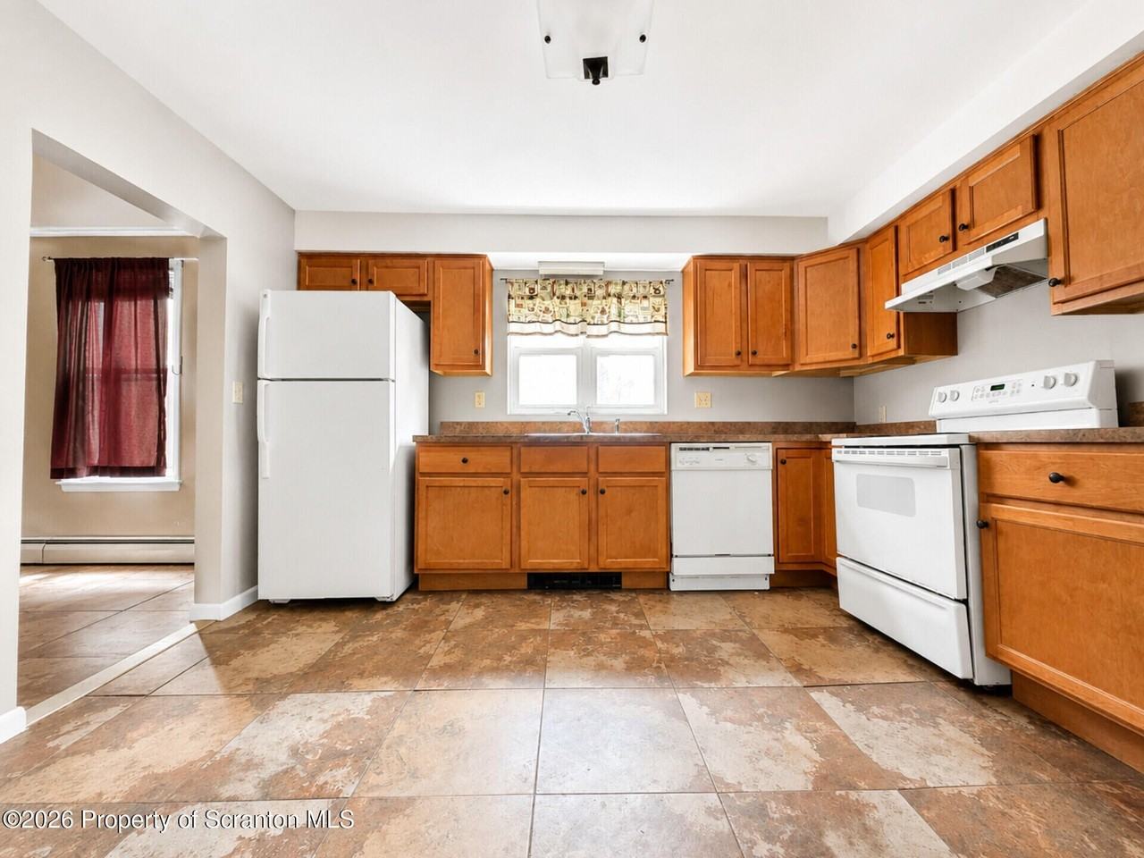 1011 Scranton St #1 - Photo 6 of 16