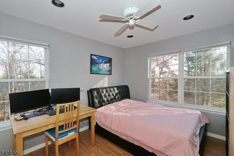 13 Minuteman Ct - Photo 3 of 22