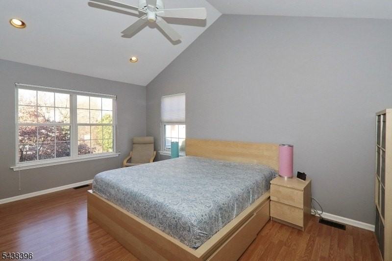 13 Minuteman Ct - Photo 5 of 22