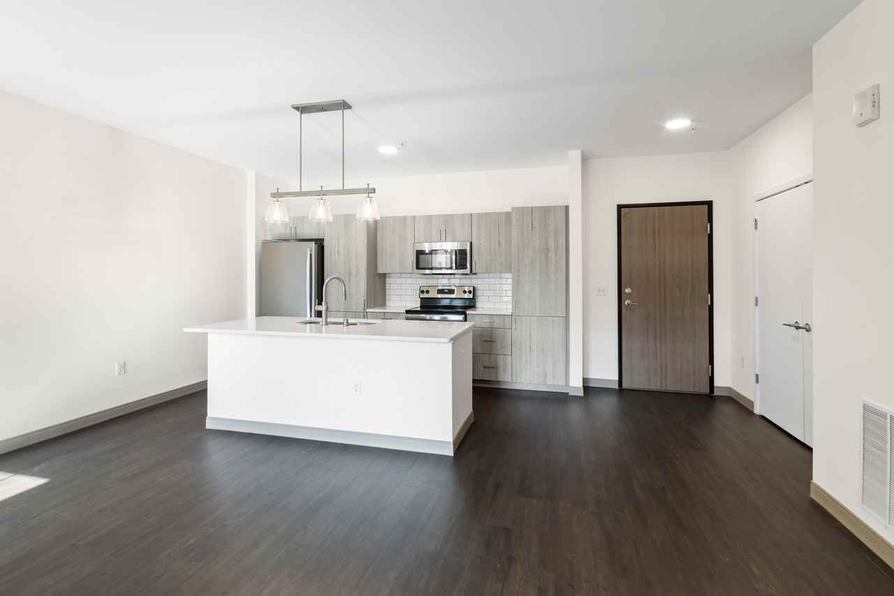 2420 E Capitol Dr #303 - Photo 6 of 26
