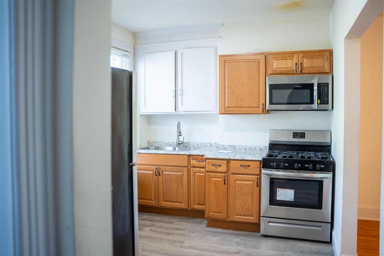 294 Clerk St #1 - Photo 2 of 13
