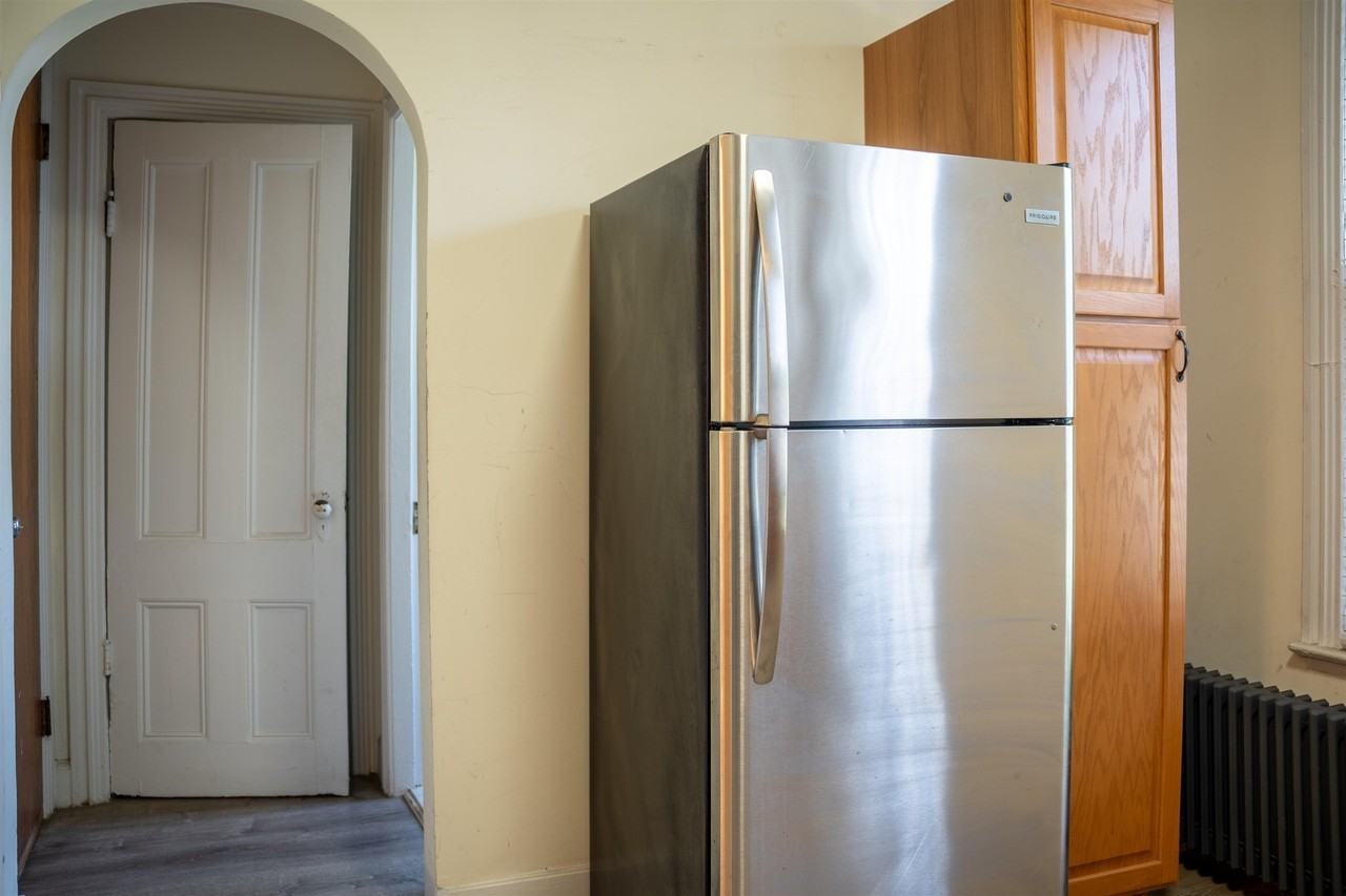 294 Clerk St #1 - Photo 3 of 13