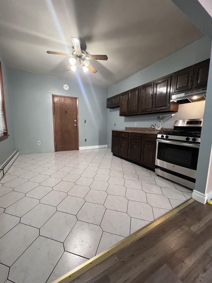 407 Kennedy Blvd #1R - Photo 2 of 13