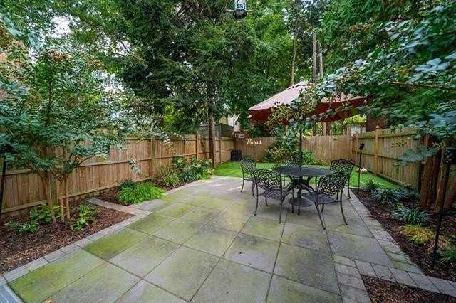 105 Fairview Ave - Photo 5 of 48