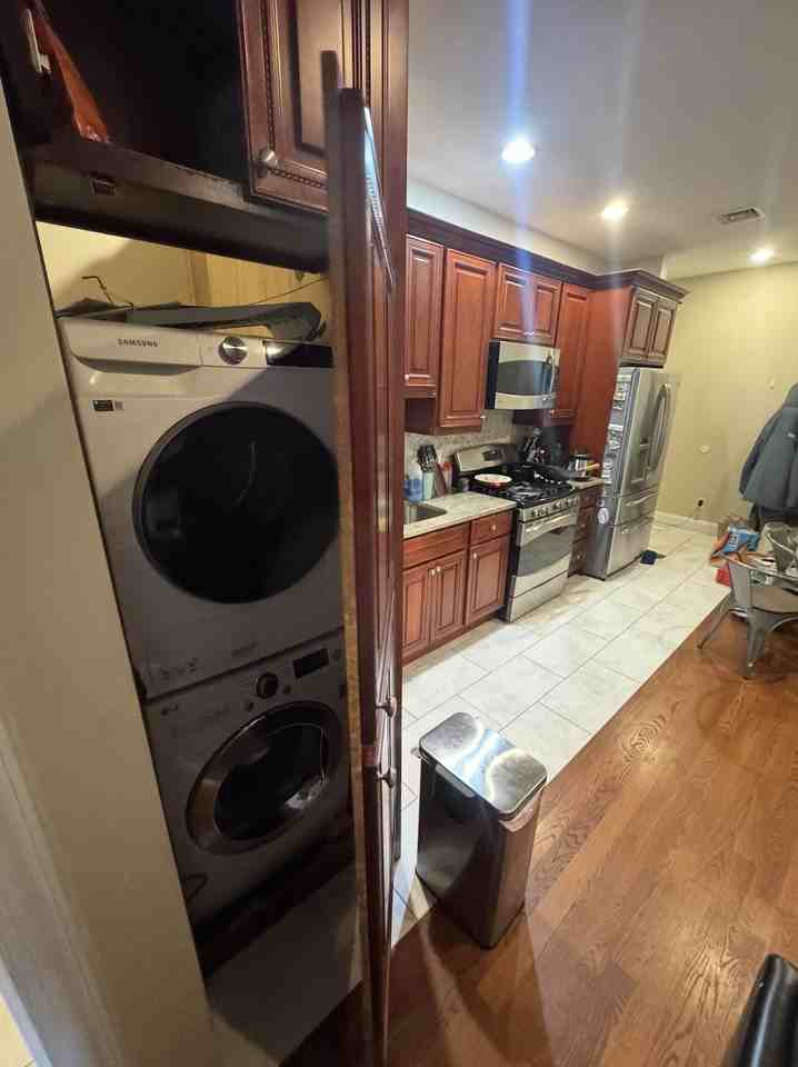 422 Monroe St #3 - Photo 7 of 11