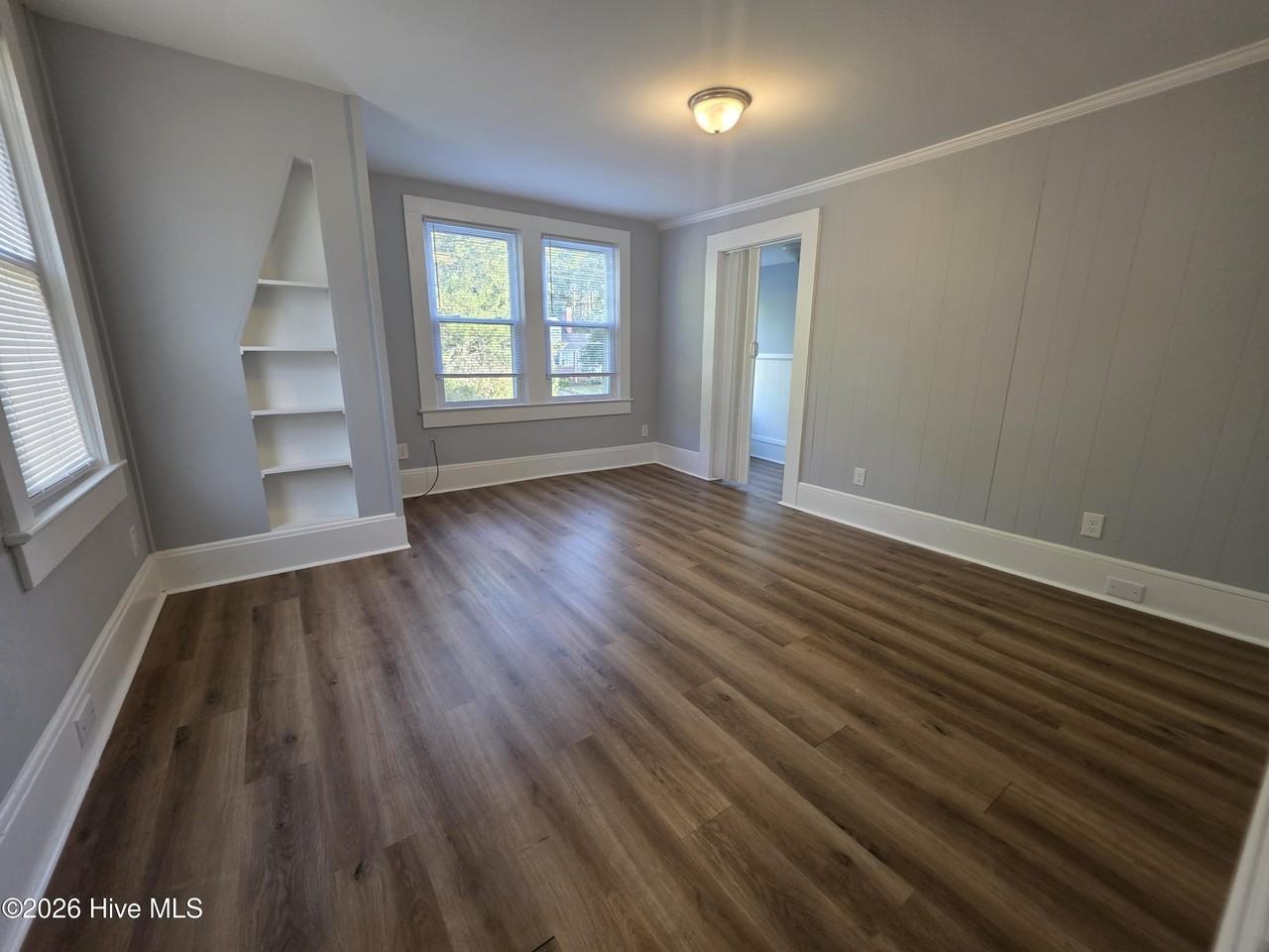 440 N May St #C - Photo 4 of 6