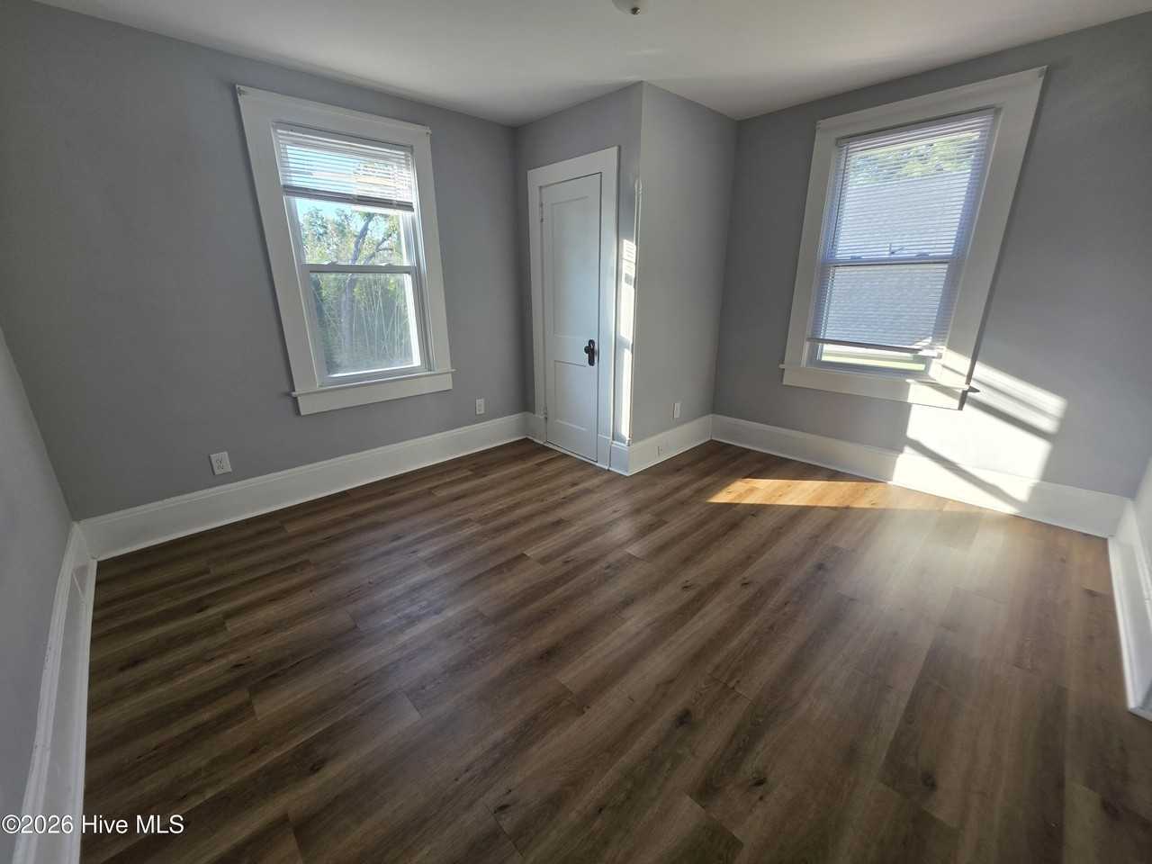 440 N May St #C - Photo 6 of 6